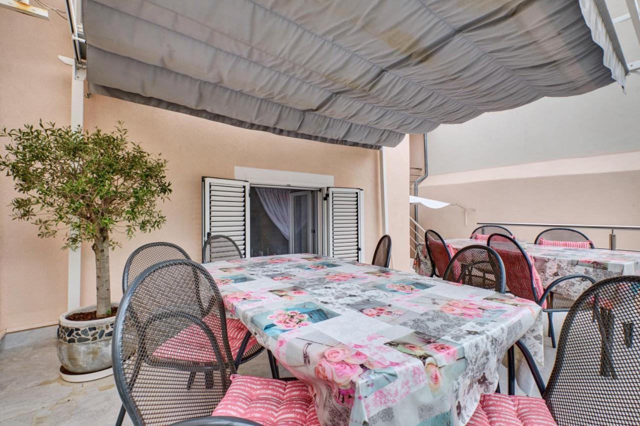 Apartments Ljubica Veli Lošinj Εξωτερικό φωτογραφία